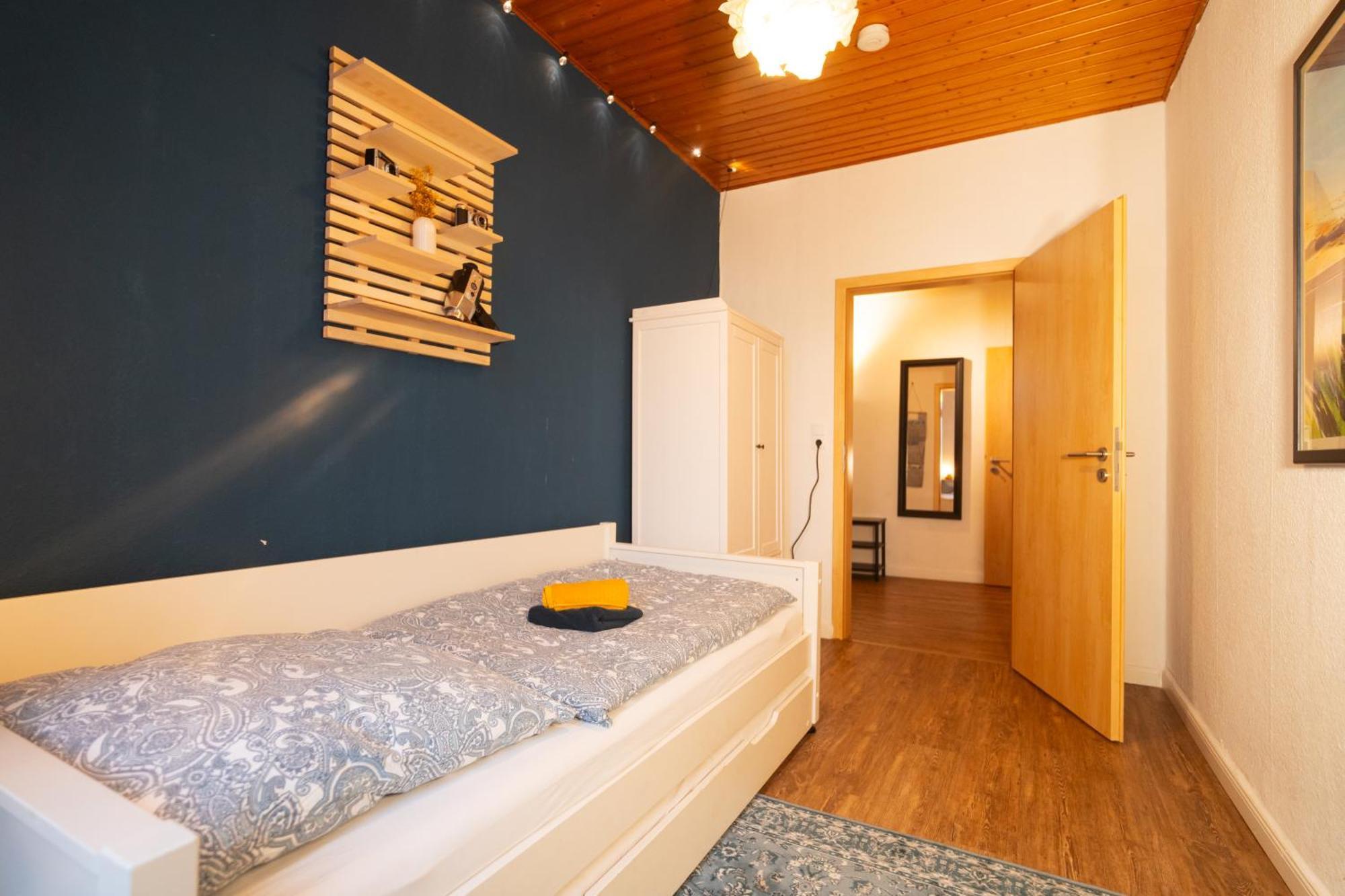 Das blaue Türchen - Wohnung mit Beamer und Kicker Bremerhaven Exterior foto