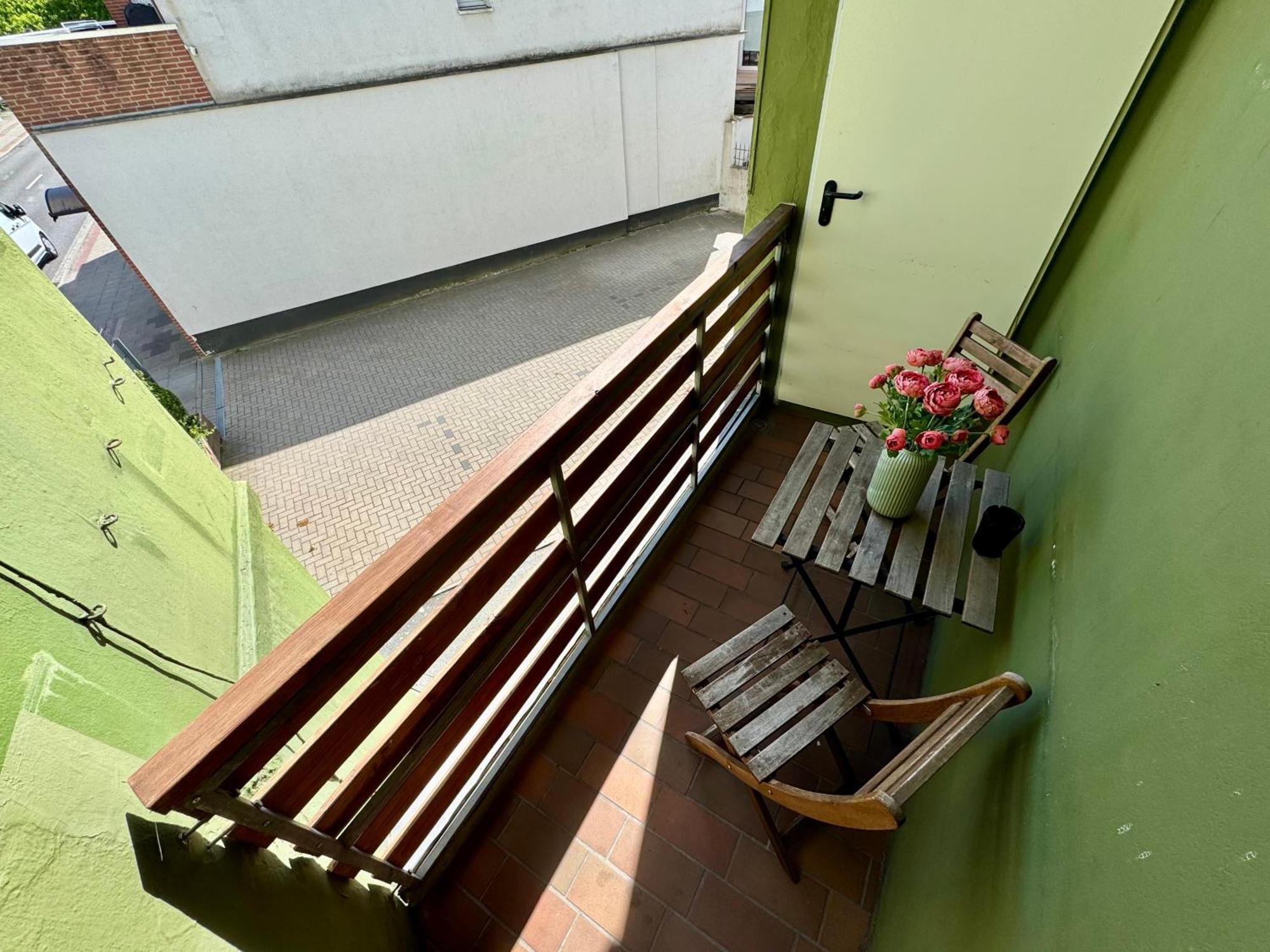 Das blaue Türchen - Wohnung mit Beamer und Kicker Bremerhaven Exterior foto